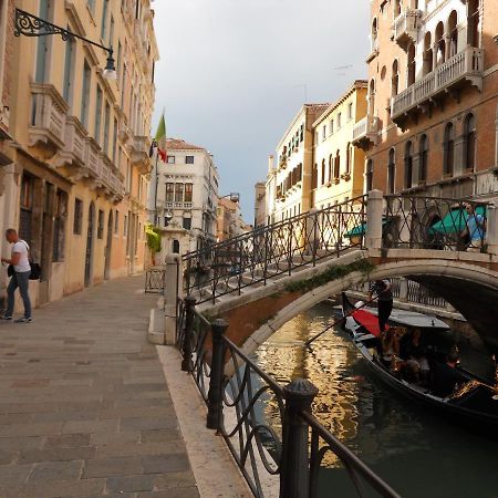 Ca Della Musica Venezia Santa Croce Apartment ภายนอก รูปภาพ